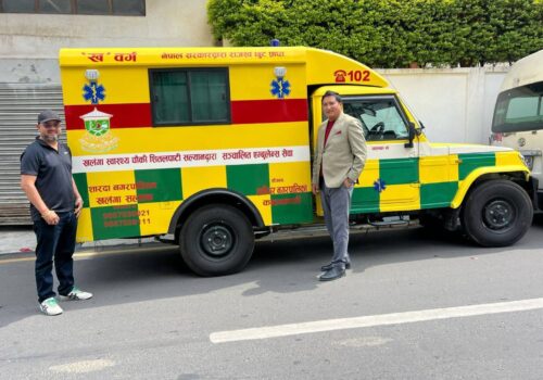 काठमान्डौँको तारकेश्वर नगरपालिकाद्वारा शारदा नगरपालिकालाई एम्बुलेन्स सहयोग