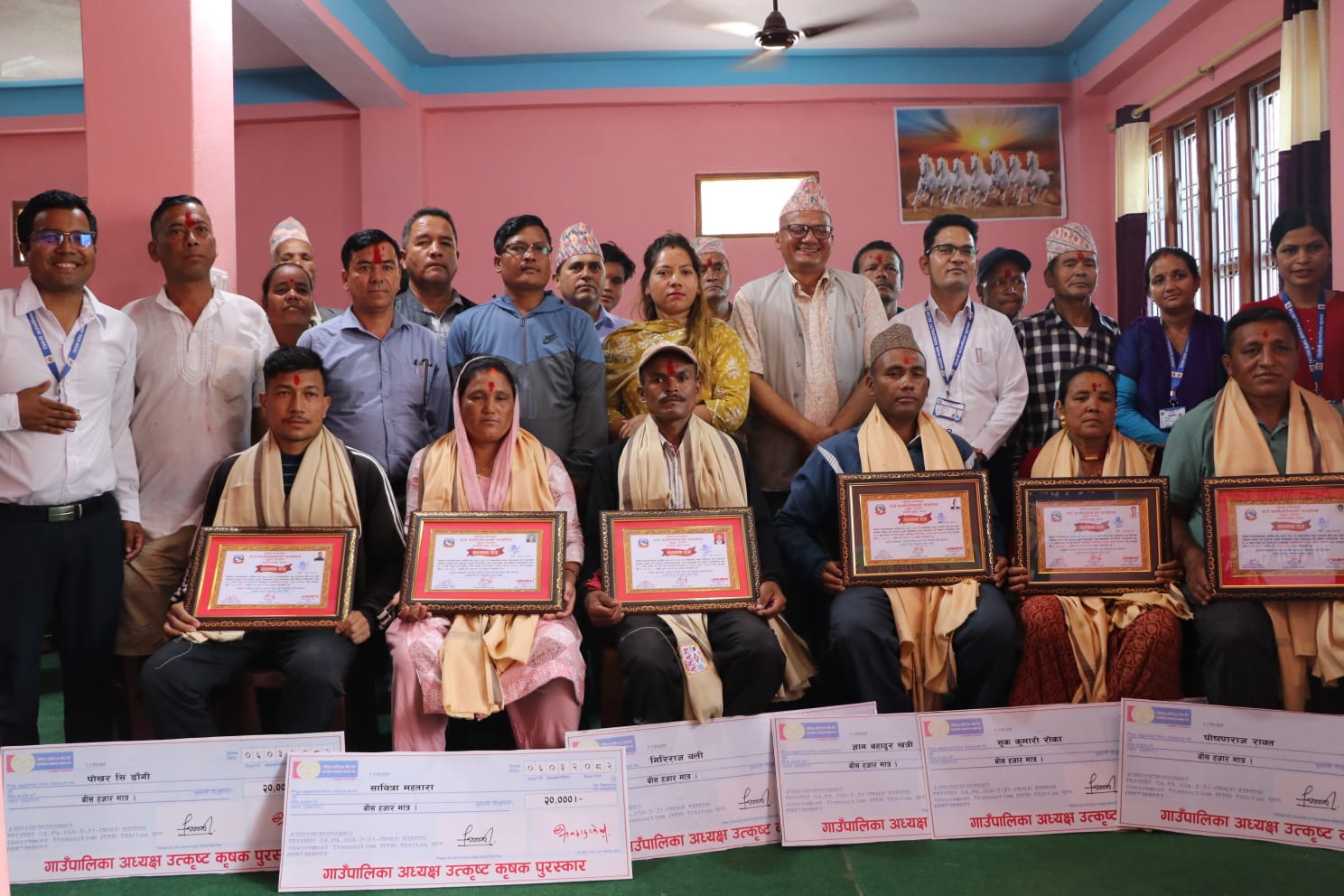 सल्यान त्रिवेणी गाउँपालिकाका ६ जना उत्कृष्ट किसान सम्मानित