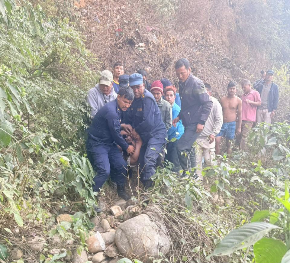 भेरी नदीमा हाम फालेर एक महिला बेपत्ता, खोजी गर्ने अर्का मानिस डुबे, प्रहरीद्धारा उद्धार