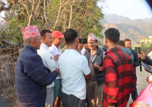 उम्मेदवार मल्ल जनताका समस्या सुन्न कालिमाटीका ग्रामीण  बस्तीमा