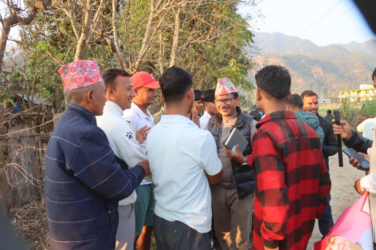 उम्मेदवार मल्ल जनताका समस्या सुन्न कालिमाटीका ग्रामीण  बस्तीमा