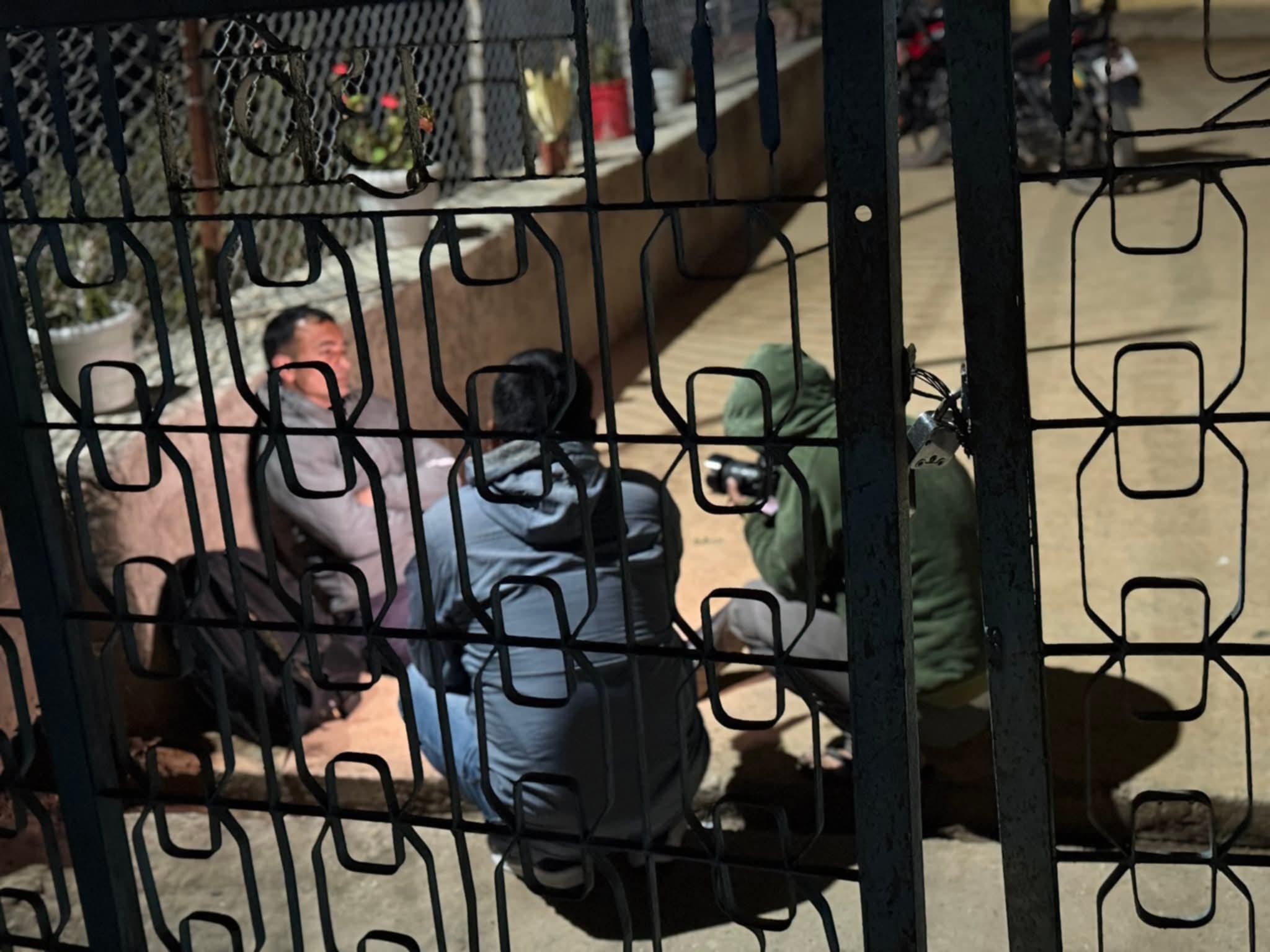 सल्यानमा मिटर बक्स वितरण ढिलाइप्रति वडा अध्यक्षको धर्ना, सेवा सुधारको माग