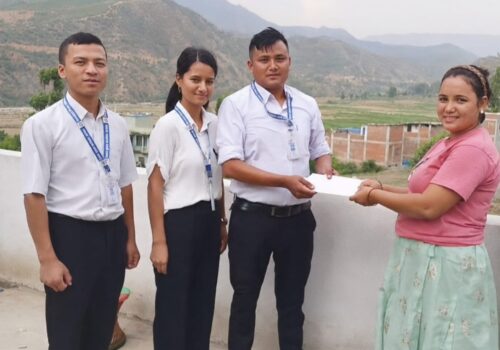सल्यानमा नागरिकको घरदैलोमै राहदानी,  ६९ राहदानी वितरण हुँदै