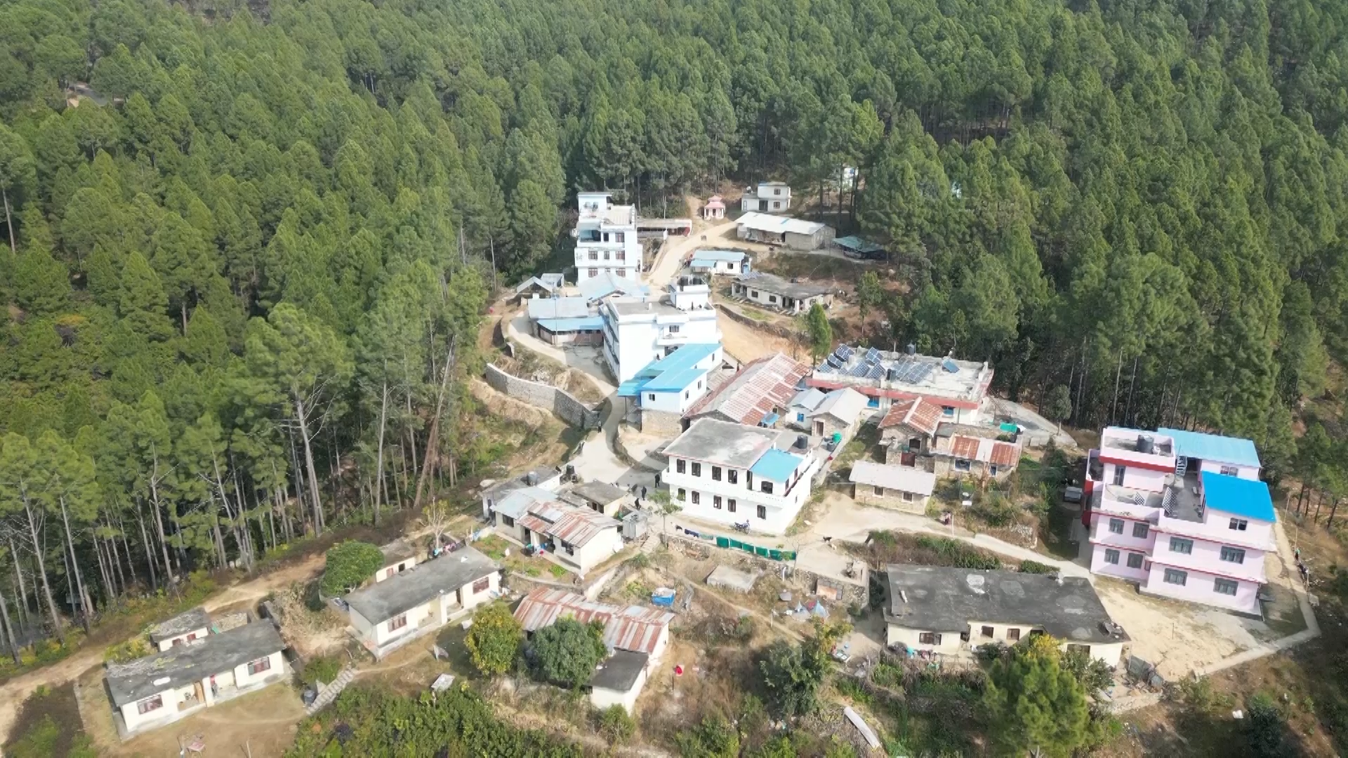 चिकित्सक अभावले जिल्ला अस्पताल सल्यानमा फेरि शल्यक्रिया सेवा बन्द